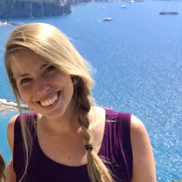 Meet your Posher, Michelle - Picture 1 of 1